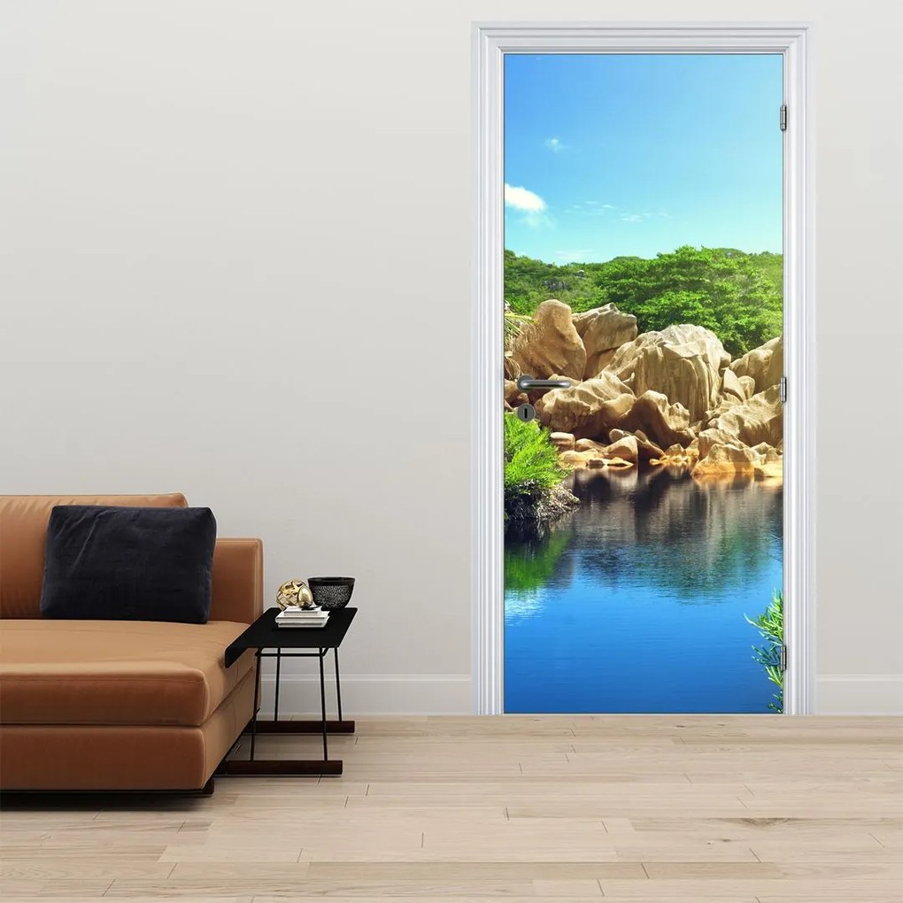 Fotótapéta ajtóra - Tó a Seychelle-szigeteki dzsungelben (95x205cm)