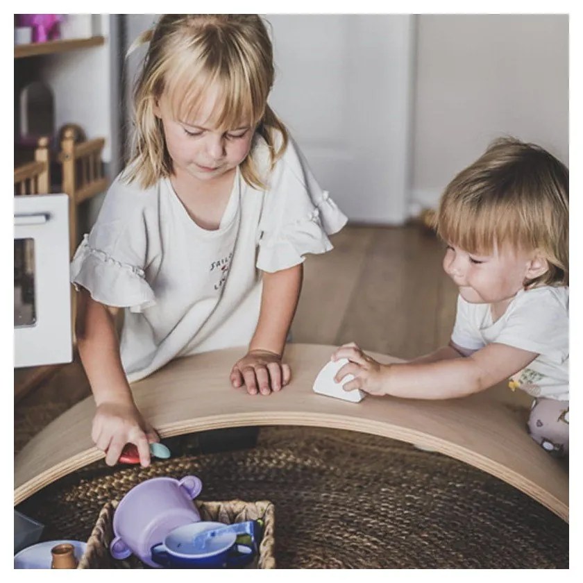 Natúr színű borovi fenyő egyensúlyozó deszka 80x30x18 cm Montessori – Meowbaby