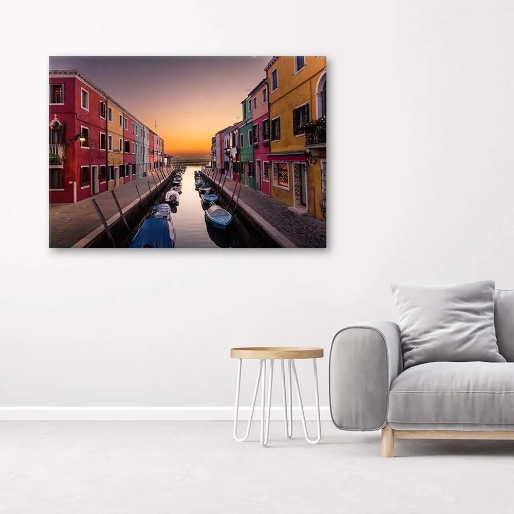 Gario Vászonkép Város vízcsatorna mellett Méret: 100 x 70 cm