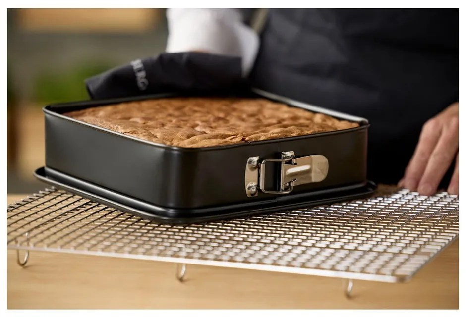 Rozsdamentes acél sütőforma tortához 24x24 cm – Blomsterbergs