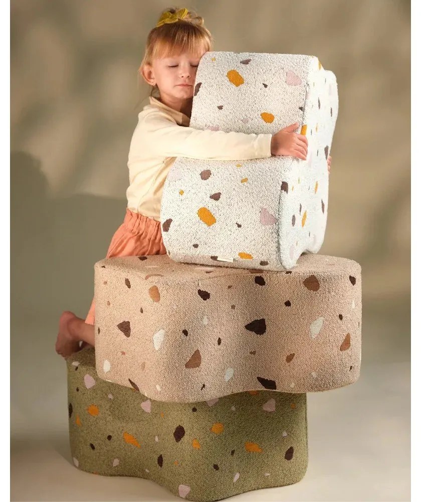 Fehér buklé-zsenília gyerek puff Terrazzo Cloud – Wigiwama