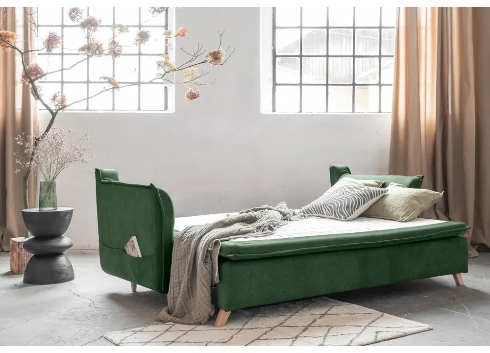 Zöld bársony kinyitható kanapé 225 cm Charming Charlie – Miuform