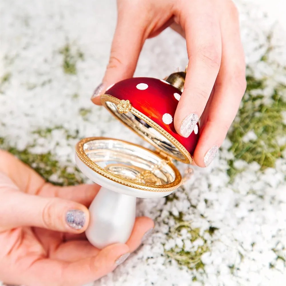 Üveg kézzel készített karácsonyfadísz 9 cm Mushroom – Sass &amp; Belle