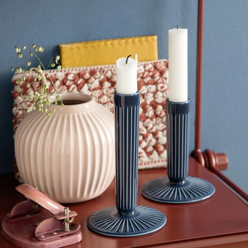 Hammershoi sötétkék agyagkerámia gyertyatartó, magasság 16 cm - Kähler Design