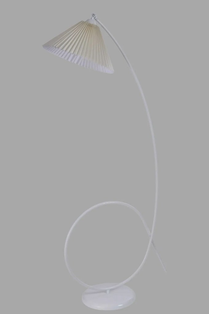 8967-4