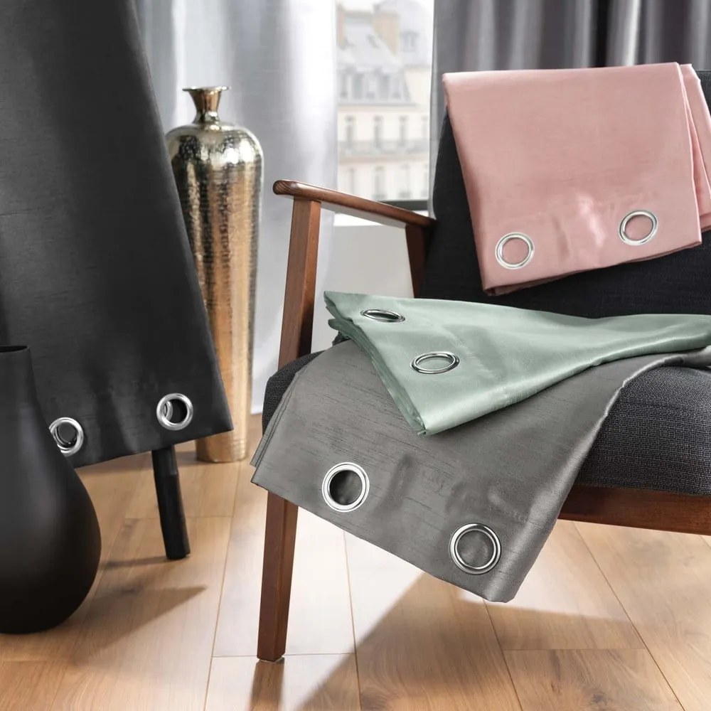 Sötétkék mikroszatén függöny 140x240 cm Shana – douceur d'intérieur