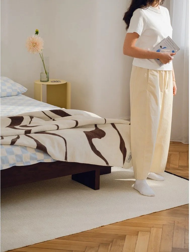 Barna-krémszínű takaró 150x200 cm Felu – noo.ma