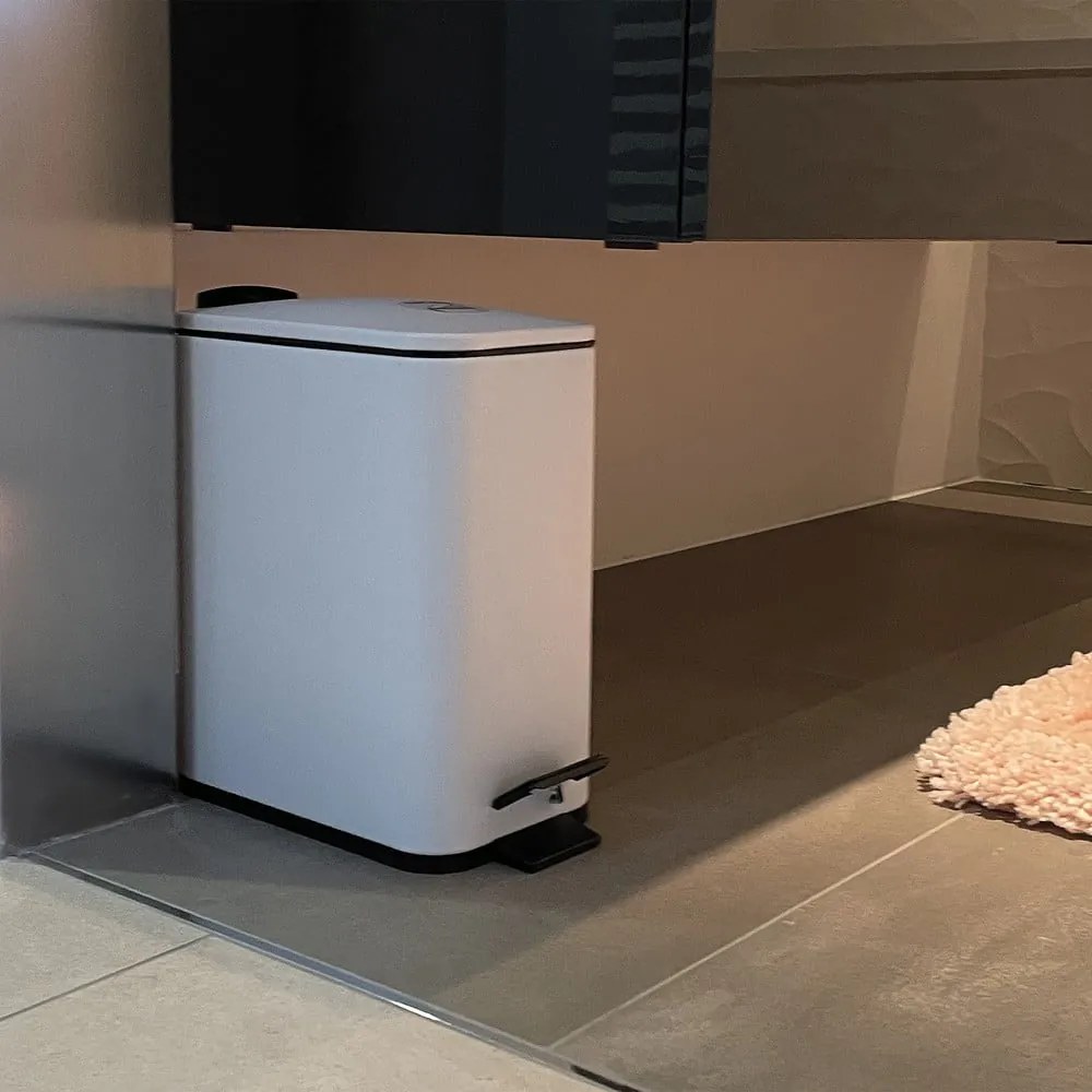 Matt fehér acél pedálos szemetes 5 l Erik – Spirella