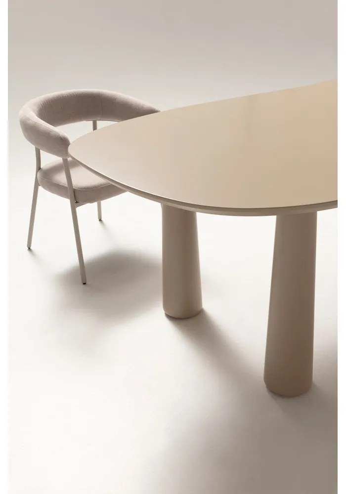 Bézs dohányzóasztal borovi fenyő asztallappal 110x220 cm Nahia – MOME