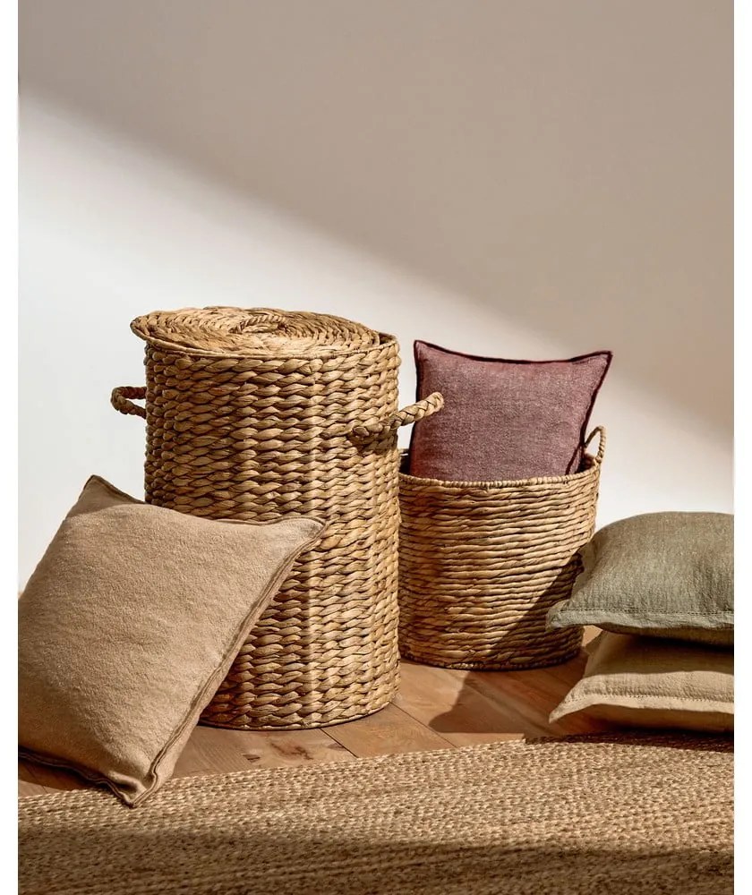 Natúr színű vízijácint szennyeskosár Yessira – Kave Home