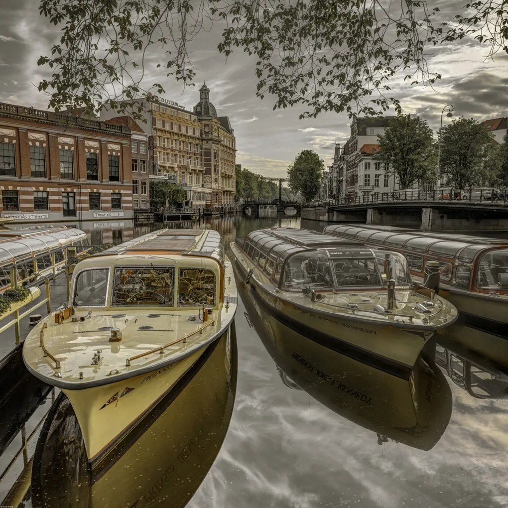 Poszter 70x70cm Kikötött hajók Amszterdamban 2, Assaf Frank