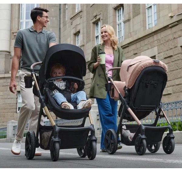 KINDERKRAFT - Kombinált babakocsi 3in1 MOOV 2 Pure fekete + autósülés MINK PRO