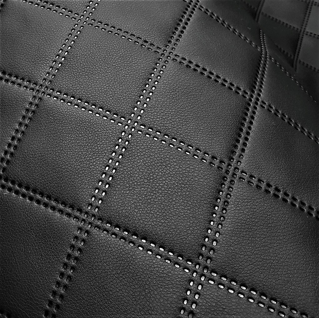 Fekete fali dekoráció Ökobőr steppelt rombusz mintás falikép 7x7