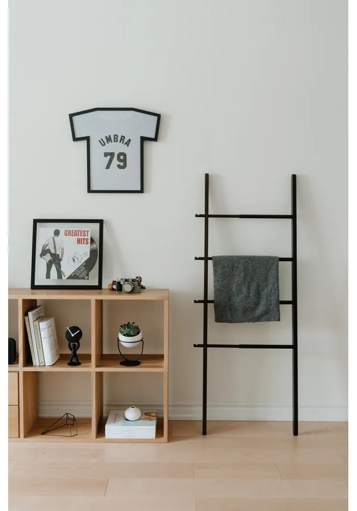 Fekete műanyag fali képkeret 50x54,5 cm T-Frame – Umbra