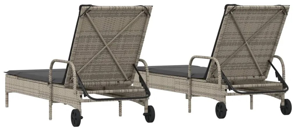 2 db világosszürke polyrattan napozóágy párnával
