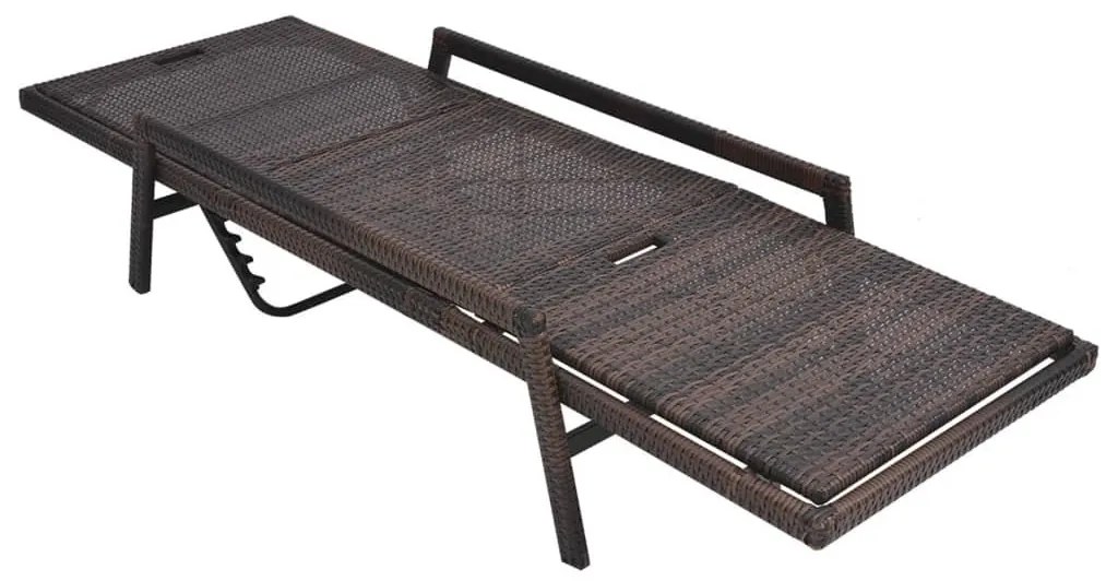 Barna polyrattan napozóágy párnával