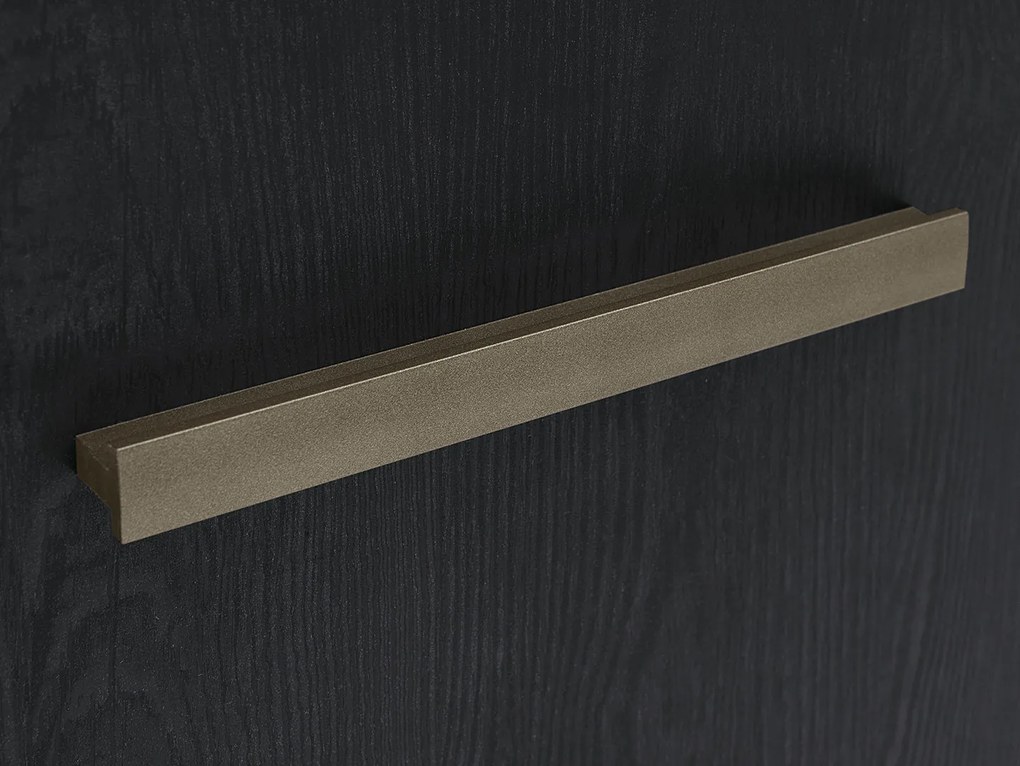 Vitrin Bálint REG1D1W. 702379