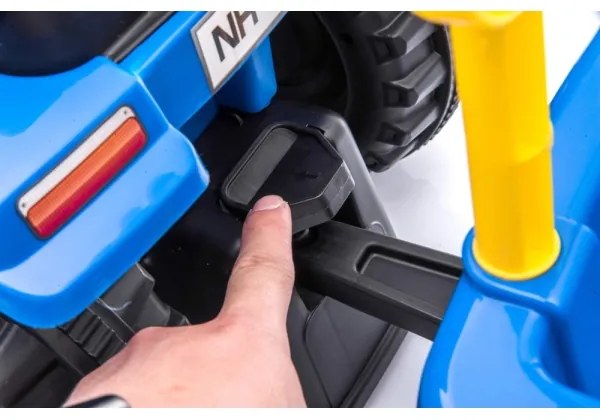 Push autó NEW HOLLAND 2xAA kék/fekete