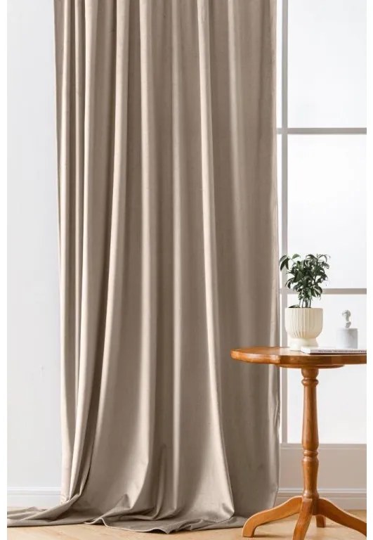 Világosbarna sötétítő VELVET függöny 140x250 cm Felfüggesztés: Fém gyűrűk