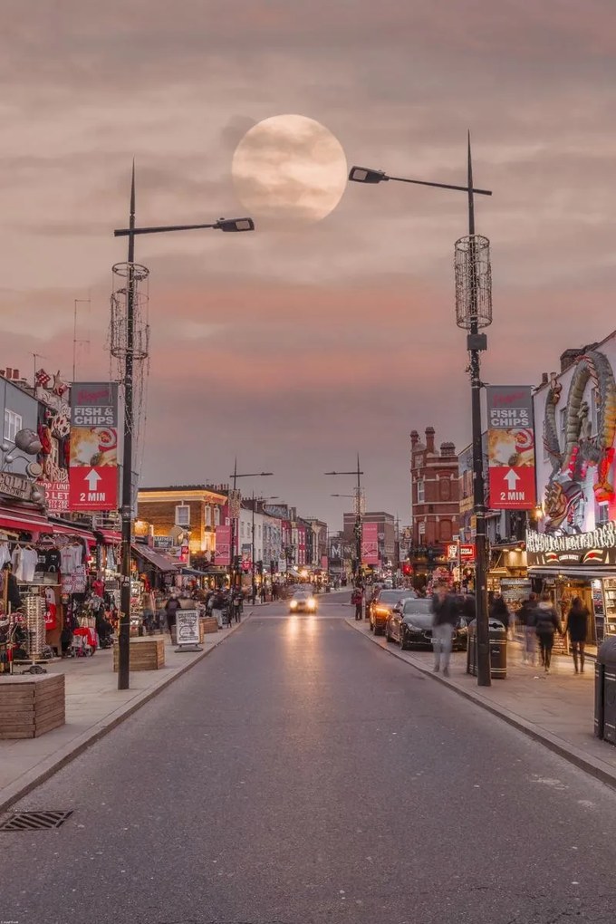 Poszter 61x91,5cm Camden főutca, Assaf Frank