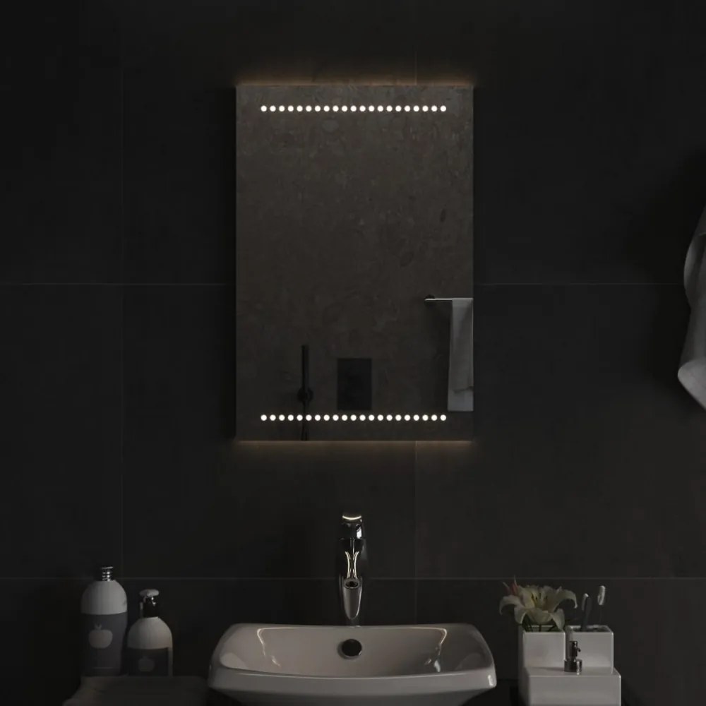 LED-es fürdőszobatükör 40x60 cm
