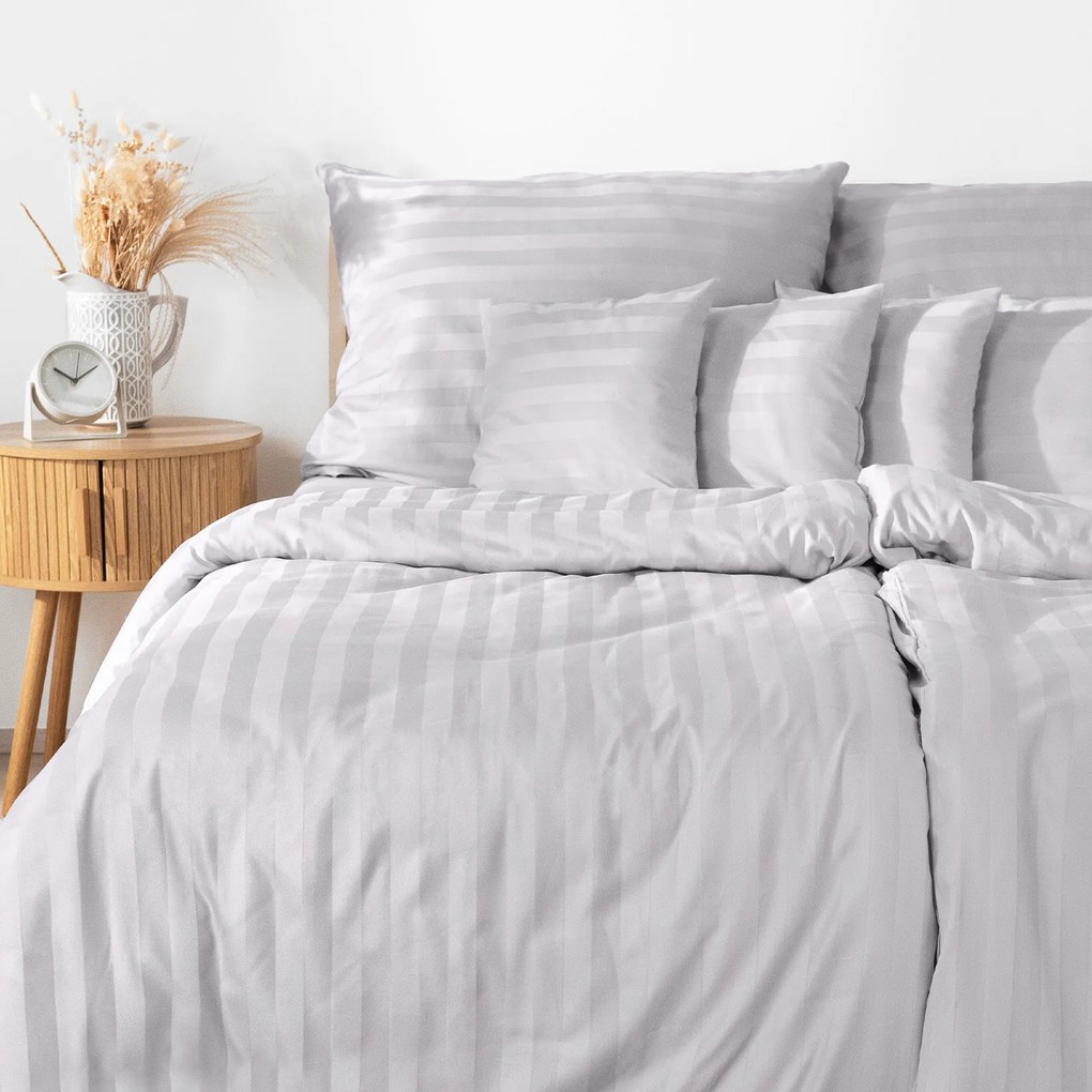 Goldea damaszt ágyneműhuzat - világosszürke csíkos 150 x 200 és 50 x 60 cm
