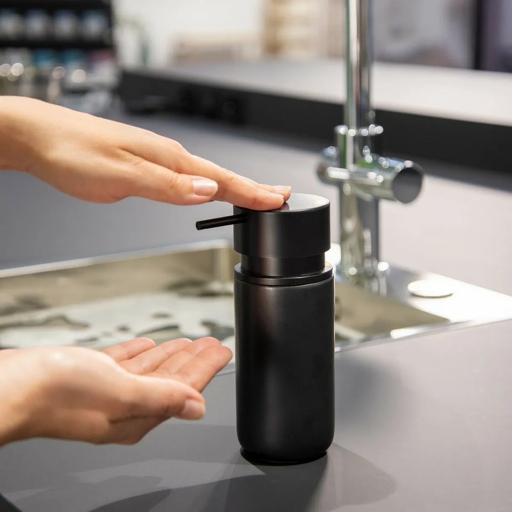 Wenko Silo kerámia szappanadagoló 250 ml, fekete