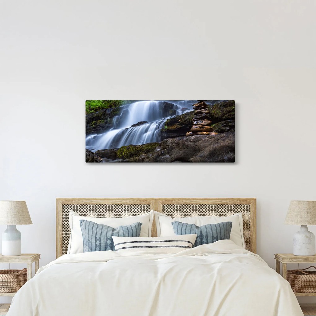 Egy vízesés képe (120x50 cm)
