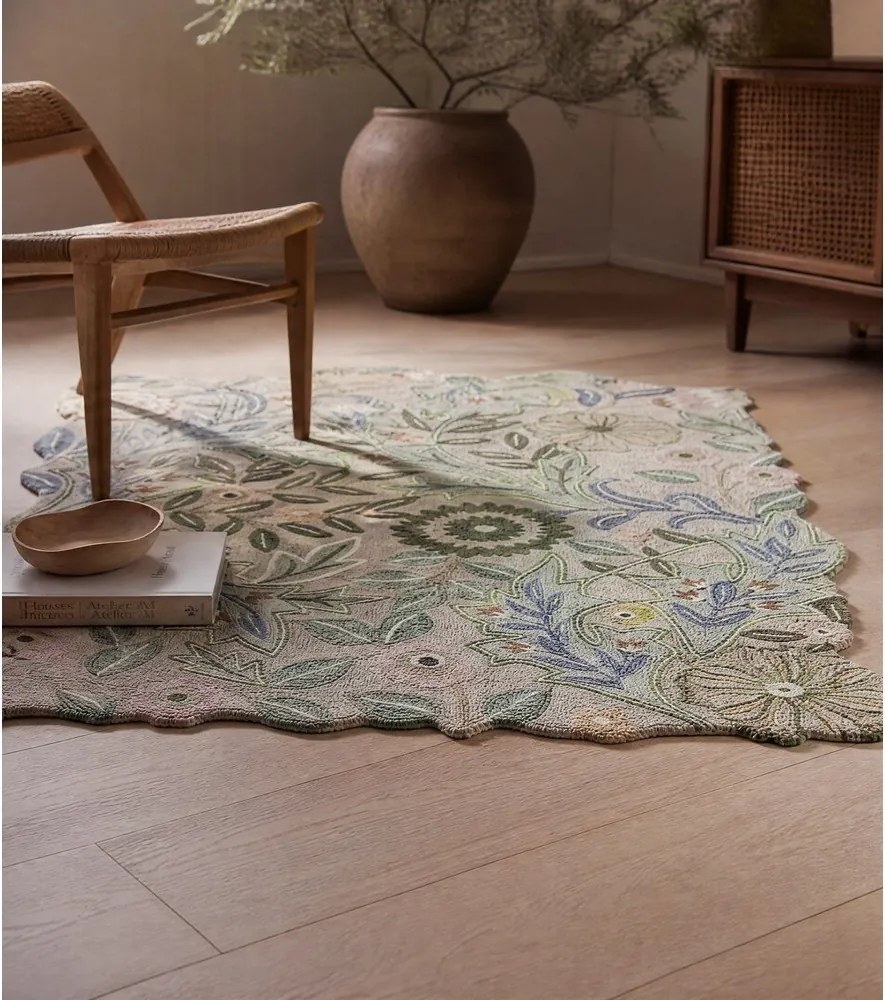 Zöld kézi szövésű gyapjú szőnyeg 120x170 cm Bryony Shaped Floral – Flair Rugs