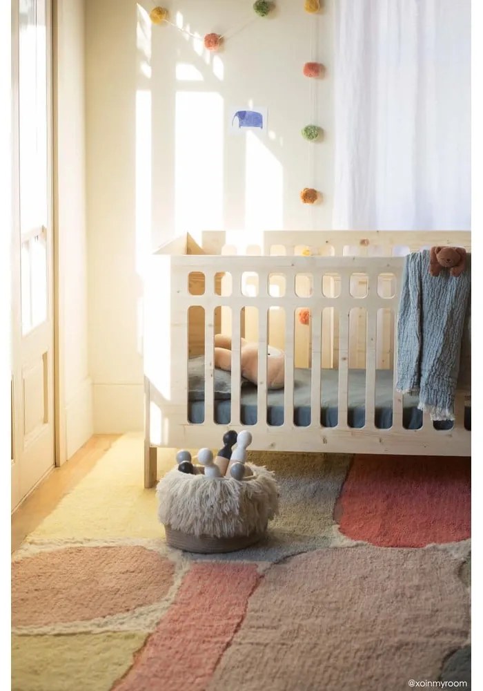 Mosható kézi szövésű gyapjú gyerek szőnyeg 170x240 cm Abstract – Lorena Canals