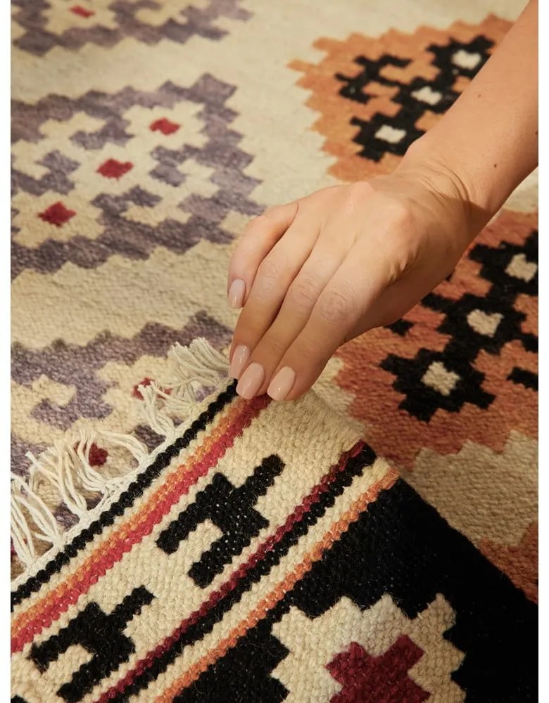 Piros kétoldalas kézi szövésű gyapjú szőnyeg 200x290 cm Kamal Kian – Nouristan