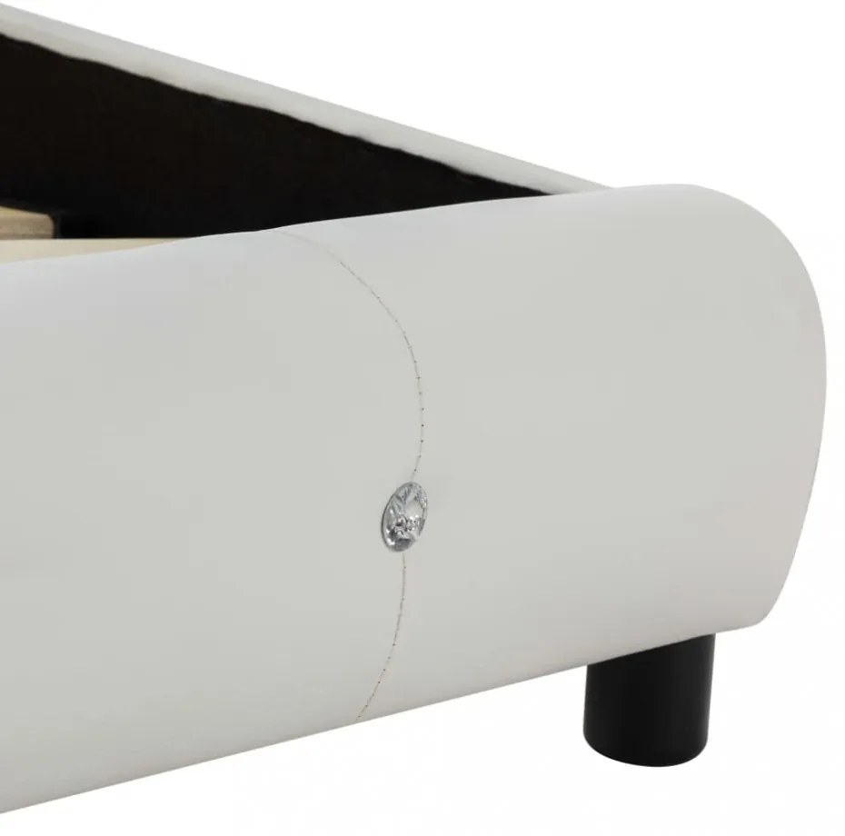 Fehér műbőr ágykeret 180 x 200 cm