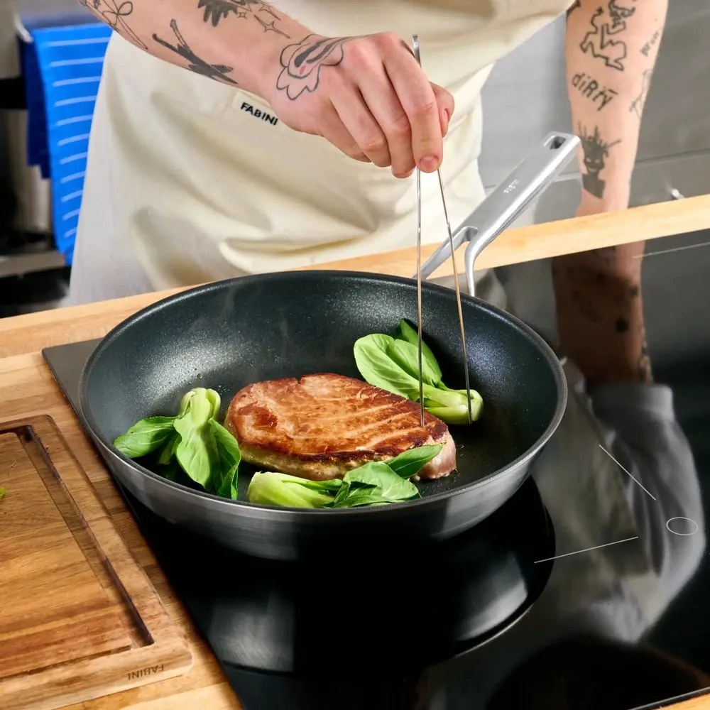 Rozsdamentes acél serpenyő tapadásmentes felülettel ø 30 cm Lucca 3.0 – FABINI