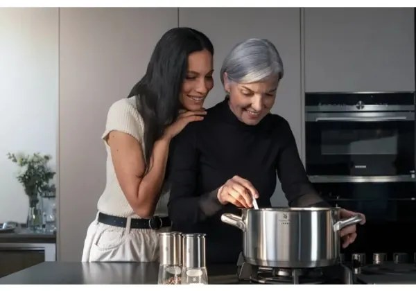 WMF - GOURMET PLUS fazék fedővel, Ø 24 cm