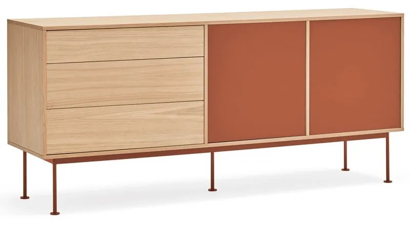 Yoko téglavörös komód tölgyfa dekorral, szélesség 180 cm - Teulat