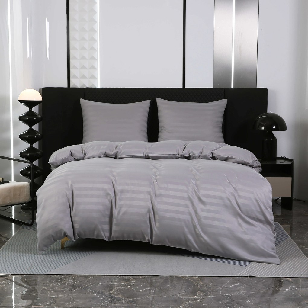 Mikroszálas hotel ágyneműhuzat JASMINE világosszürke - 2 cm csík, hotel stílusú zseb Ágyneműhuzat mérete: 70 x 90 cm | 140 x 220 cm