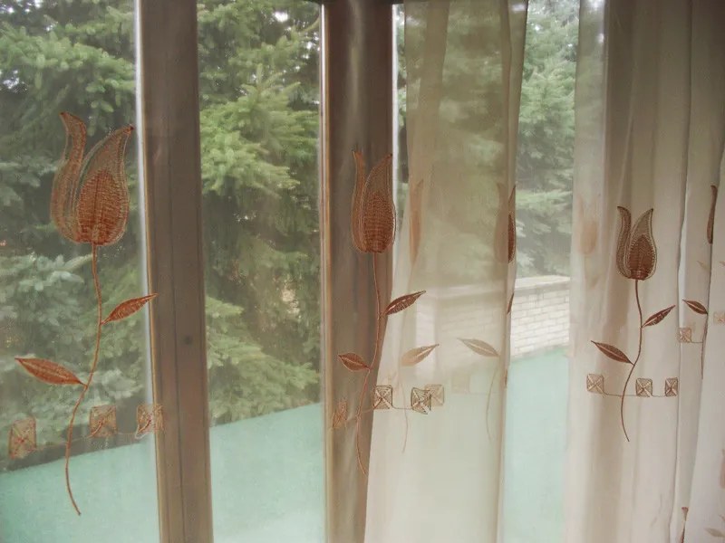 Janka Barack Organza függöny 250 x 250 cm tulipános