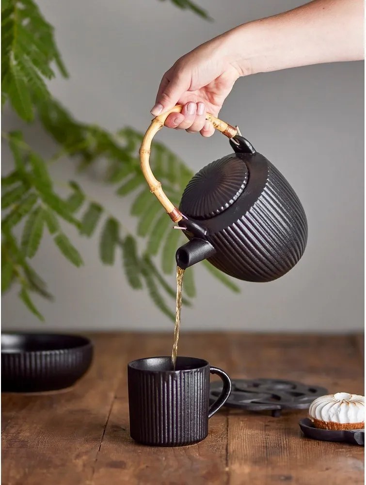 Fekete kőedény teáskanna 850 ml Neri – Bloomingville