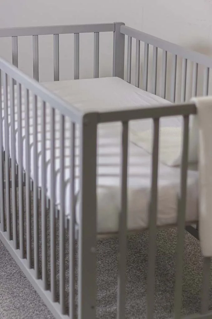 PETITE&MARS Gumis lepedő Soft Dream 120 x 61 Grey