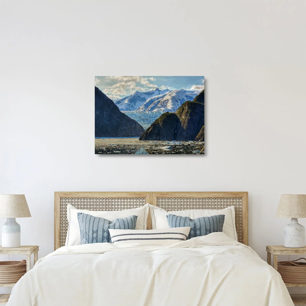 Tájkép hegyekkel (üvegen) (70x50 cm)