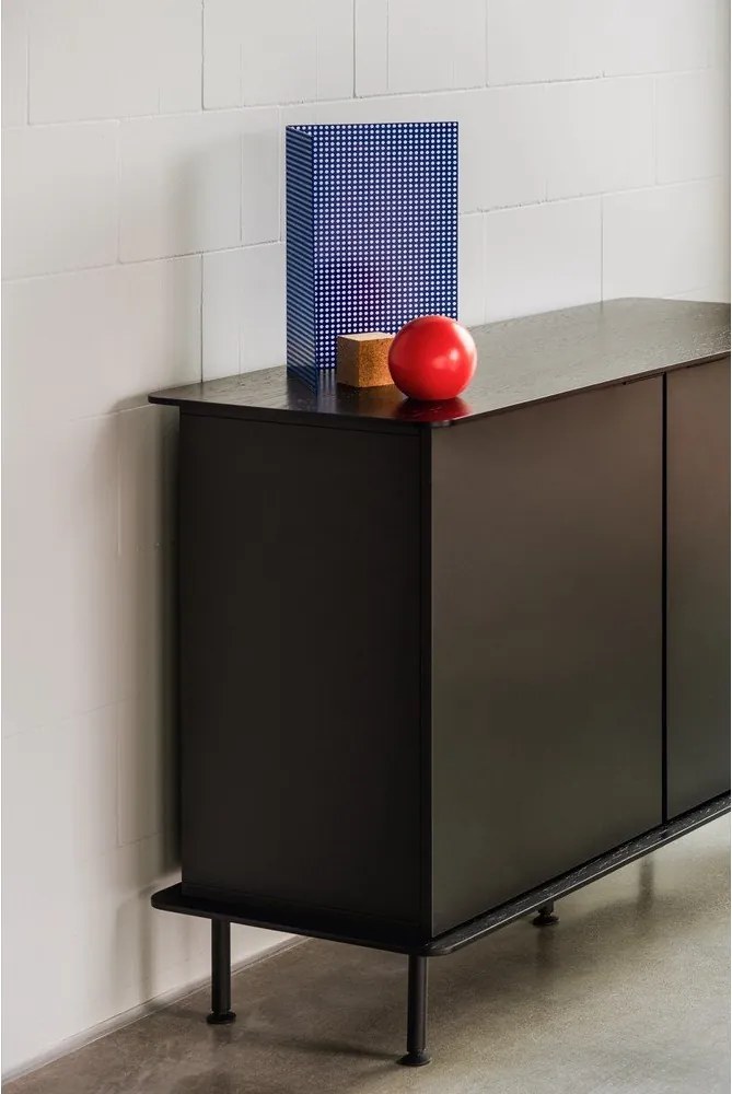 Fekete komód kábellyukkal 120x88x50 cm Suumo – noo.ma