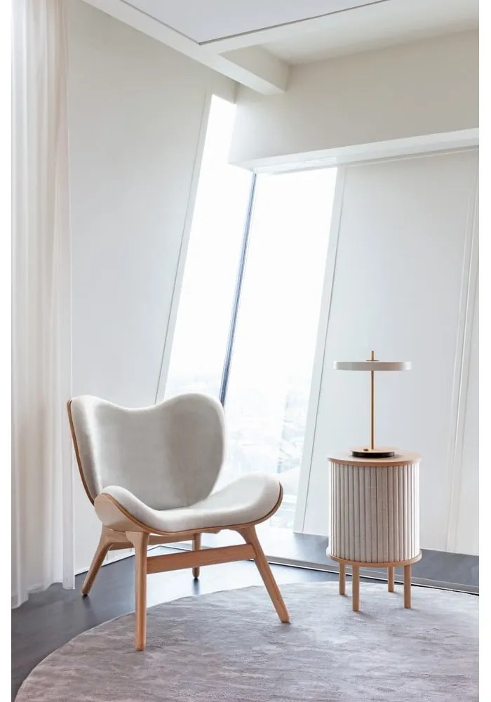 Barna fotel A Conversation Piece – UMAGE