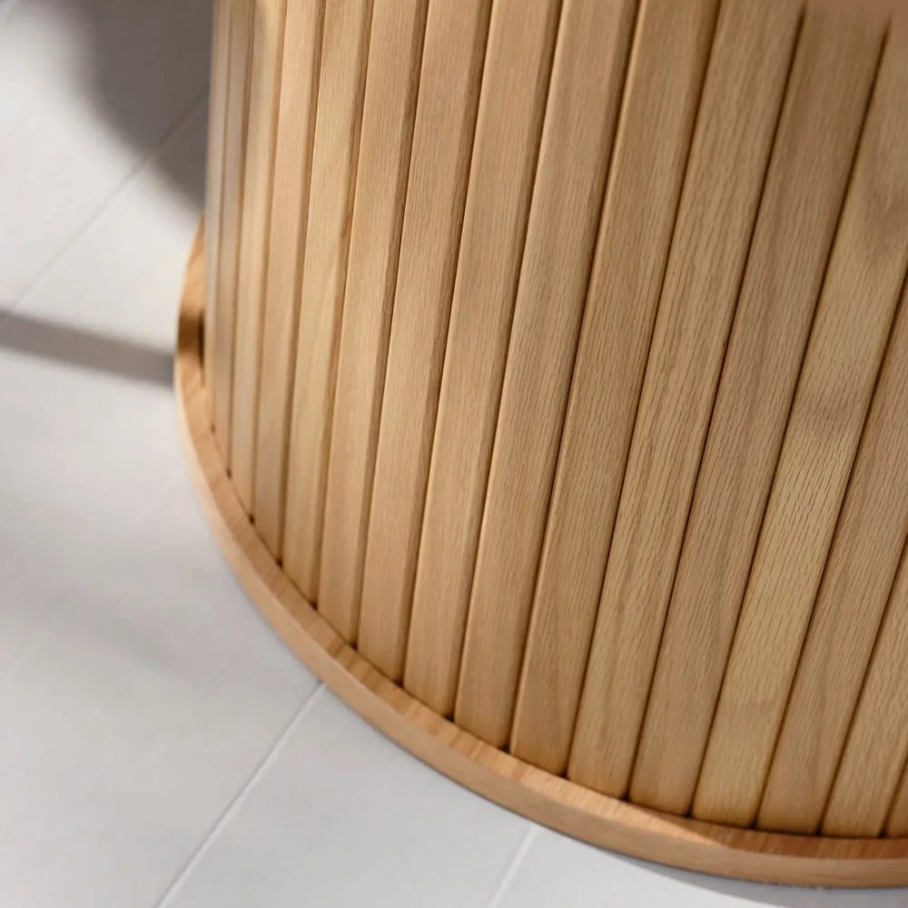 Kerek étkezőasztal tölgyfa dekorral ø 120 cm Nola – Unique Furniture