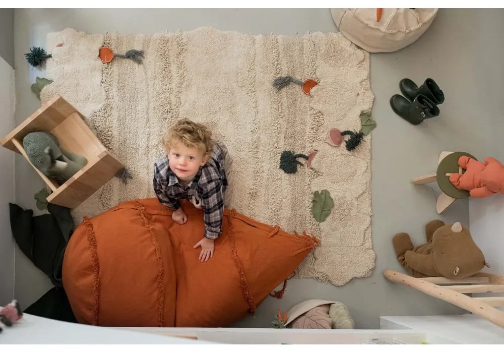 Zöld-narancssárga gyerek babzsákfotel Cathy the Carrot – Lorena Canals