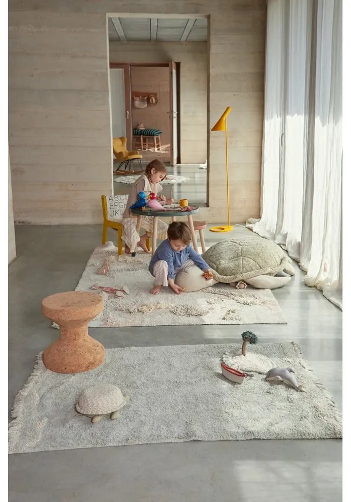 Zöld-krémszínű gyerek babzsákfotel Mrs. Turtle – Lorena Canals