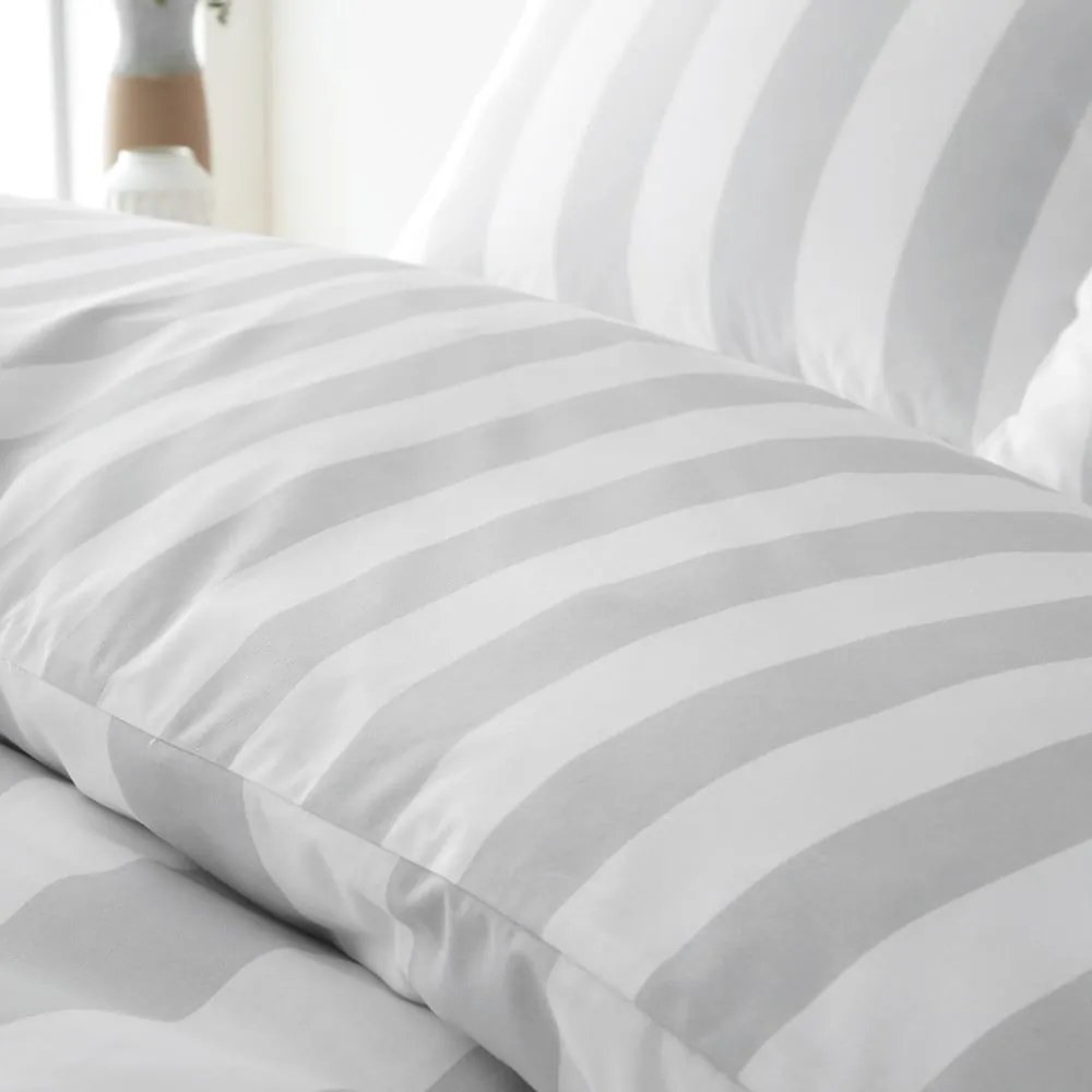 Fehér-szürke kétszemélyes ágyneműhuzat 200x200 cm Cove Stripe – Catherine Lansfield