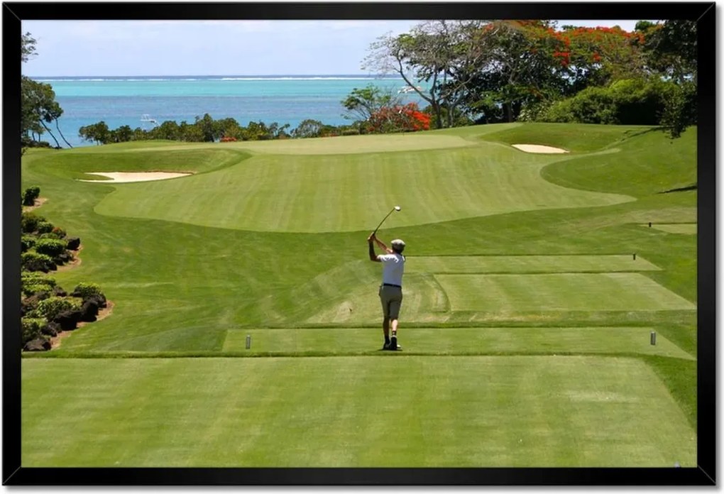 Poszterek keretben 60x40 Golfozó a mezőn