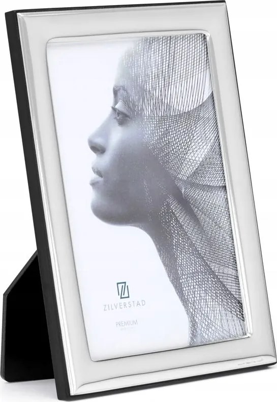 Klasszikus képkeret ezüstözött fa hátlap díszítéssel 10x15 cm