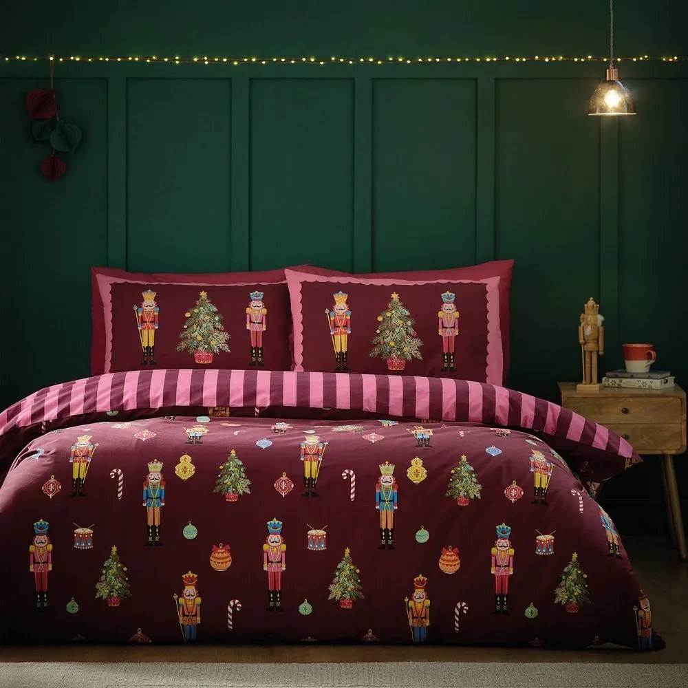 Rózsaszín-lila kétszemélyes ágyneműhuzat 200x200 cm Nutcracker Stripe – Catherine Lansfield