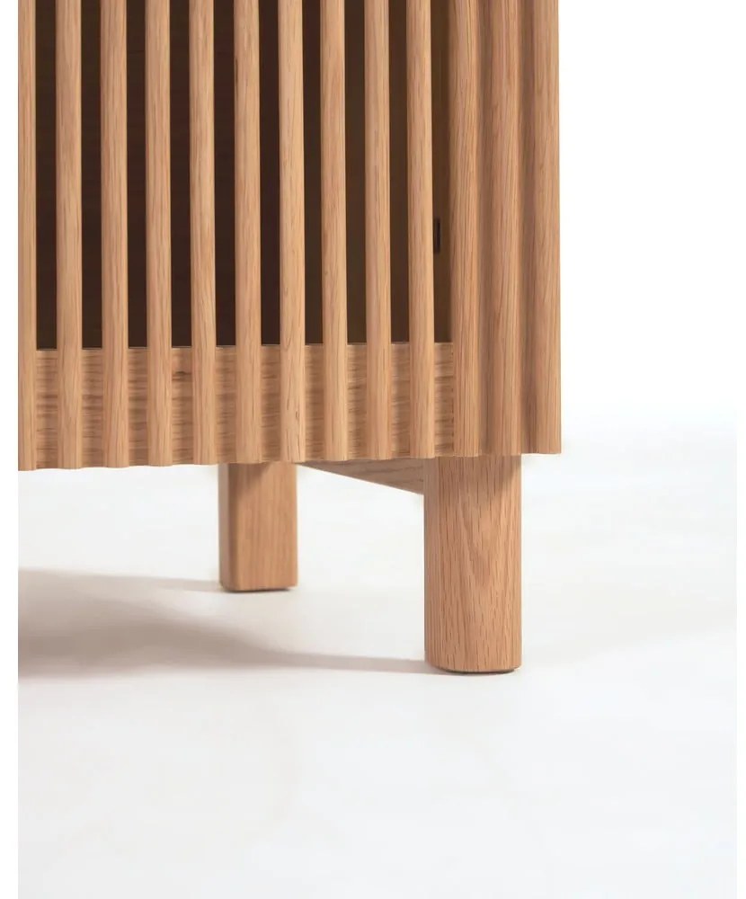 Natúr színű ülőkés cipőtartó tölgyfa dekorral Beyla – Kave Home